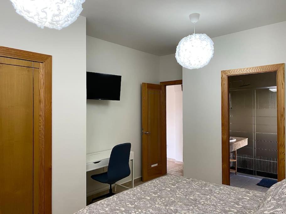 Comfortable Family House With Pool And Jacuzzi Коста-де-Антіґуа Екстер'єр фото